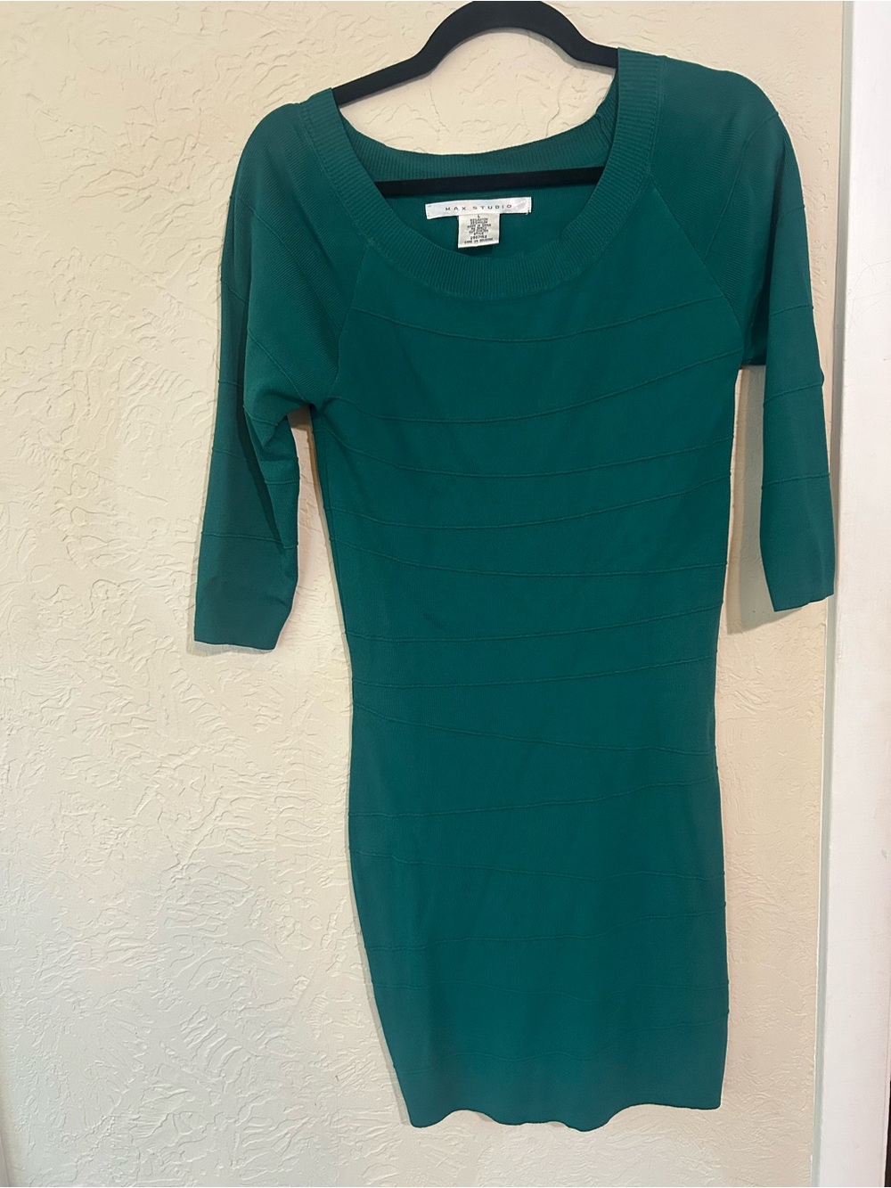 Max Studio Green Knit Scoop-Neck Sheath Dress